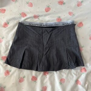 Sculptor Gray Pinstripe Pleated Mini Skort